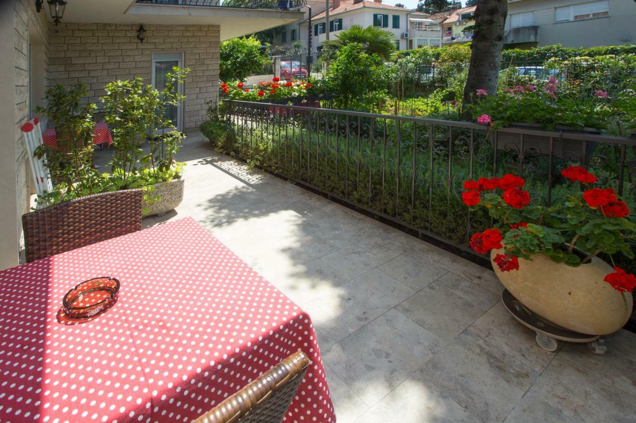 Apartments Ursic Split Buitenkant foto