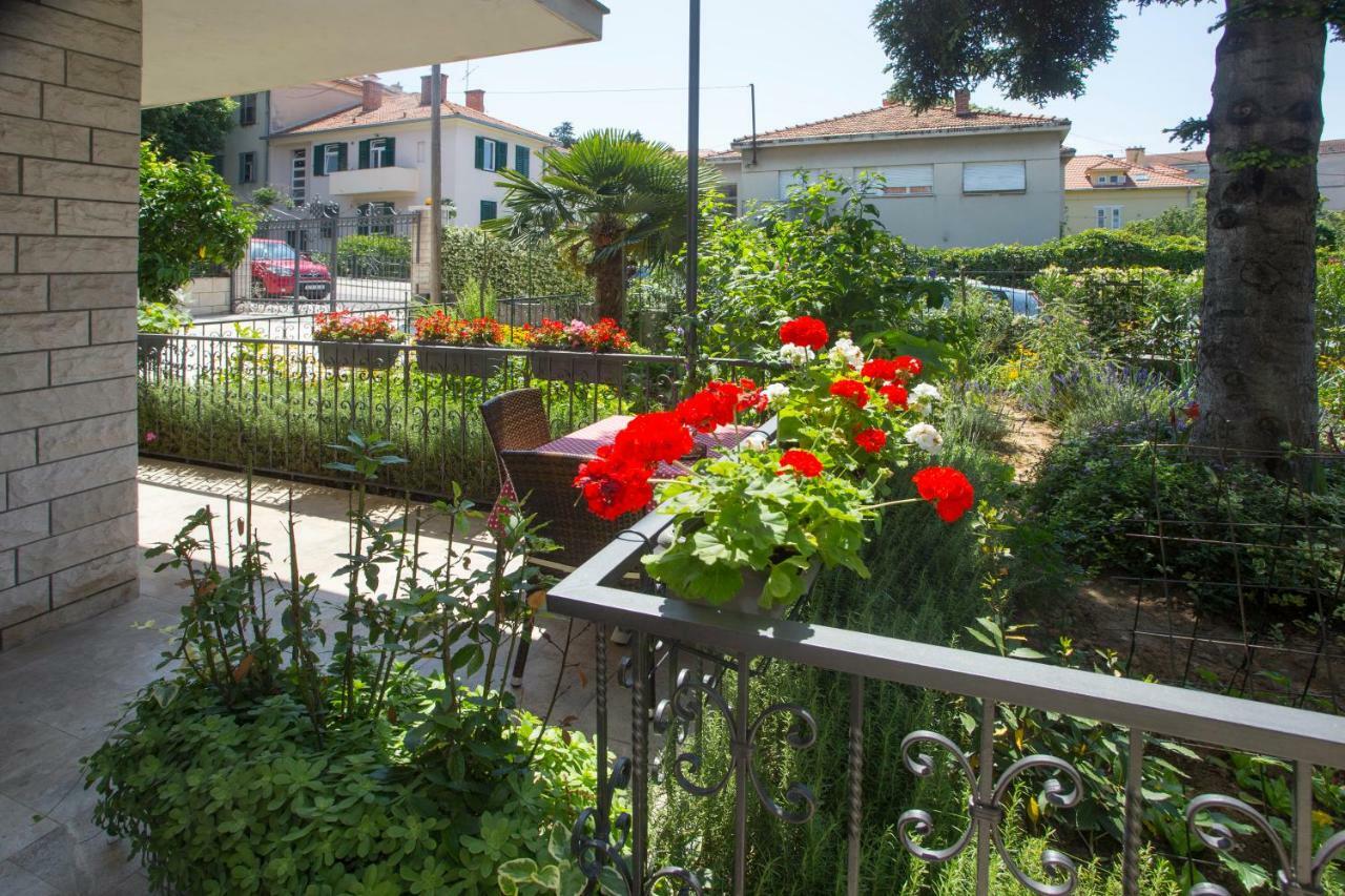 Apartments Ursic Split Buitenkant foto